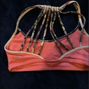 Lululemon size 6 sports bra